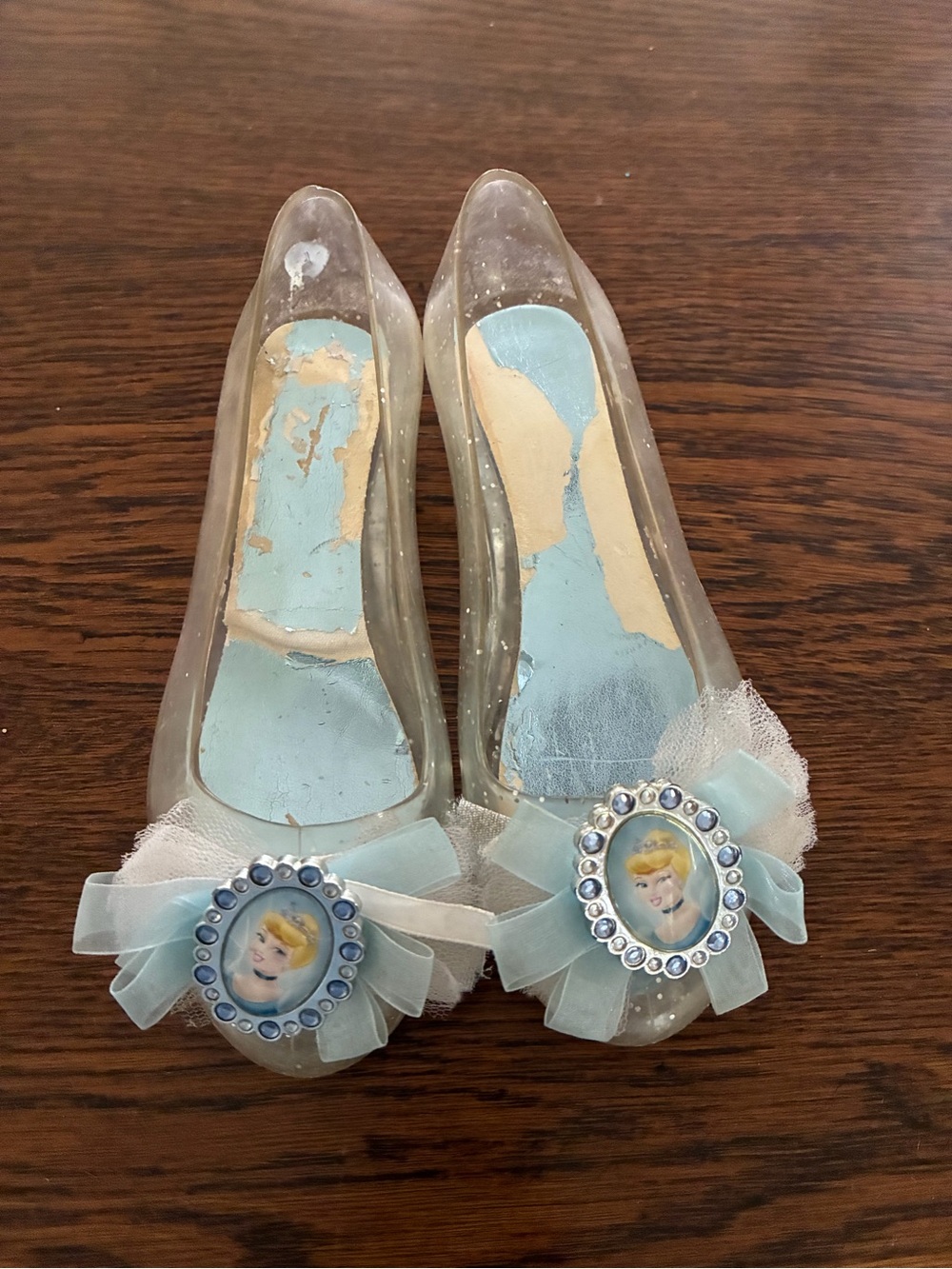 Clear Girls' Cinderella-Inspired Dress Shoes in Light Blue